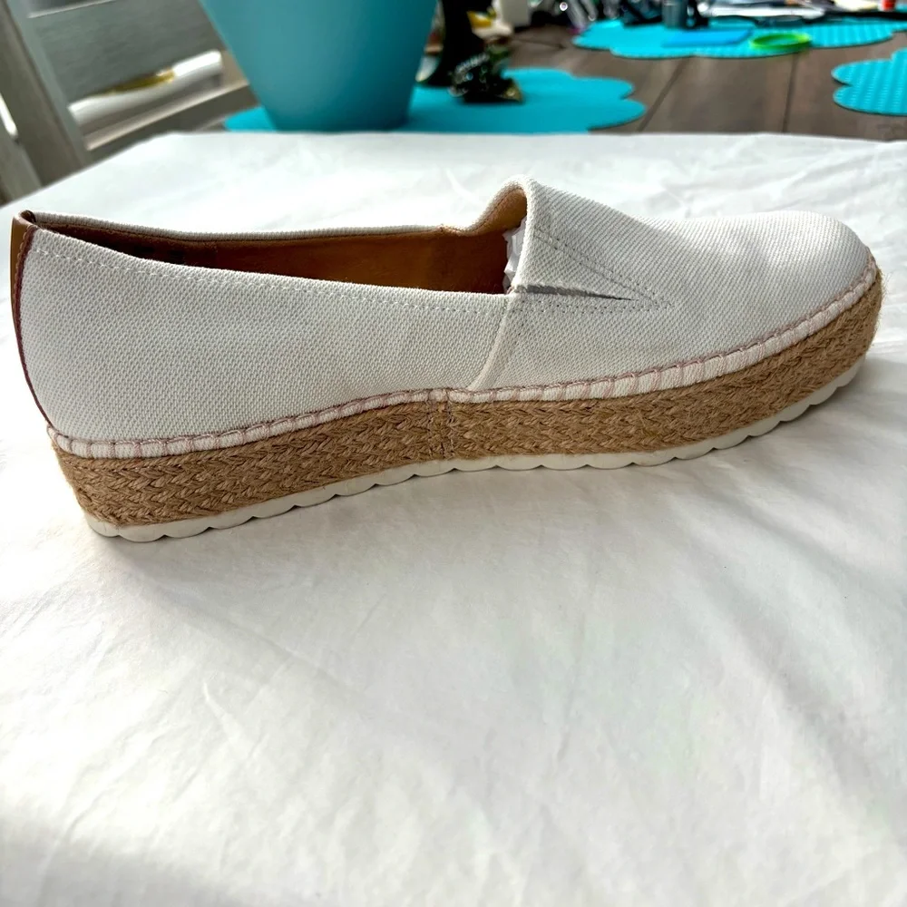 Dr Scholl’s Sun Ray Espadrilles Loafer White Canvas Sporty and Sustainable